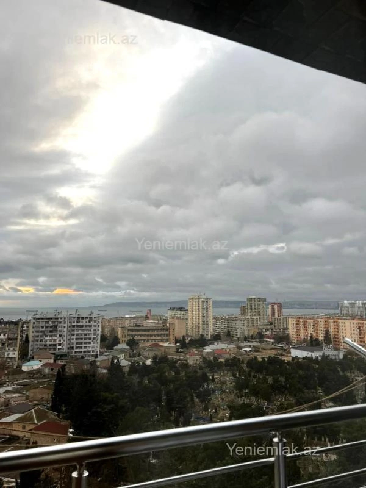 Satılır 3 otaqlı yeni tikili 125 m²