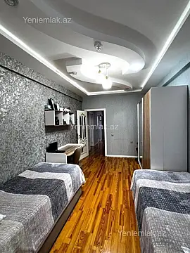 Satılır 3 otaqlı yeni tikili 125 m²