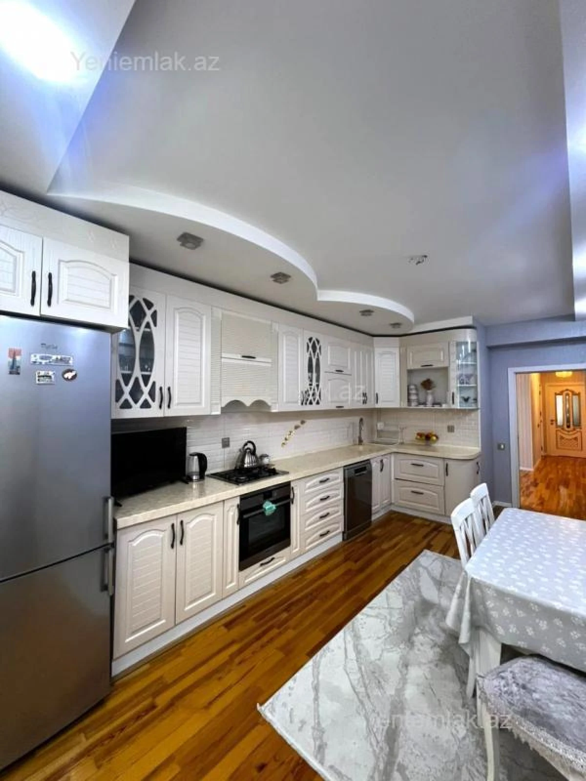 Satılır 3 otaqlı yeni tikili 125 m²