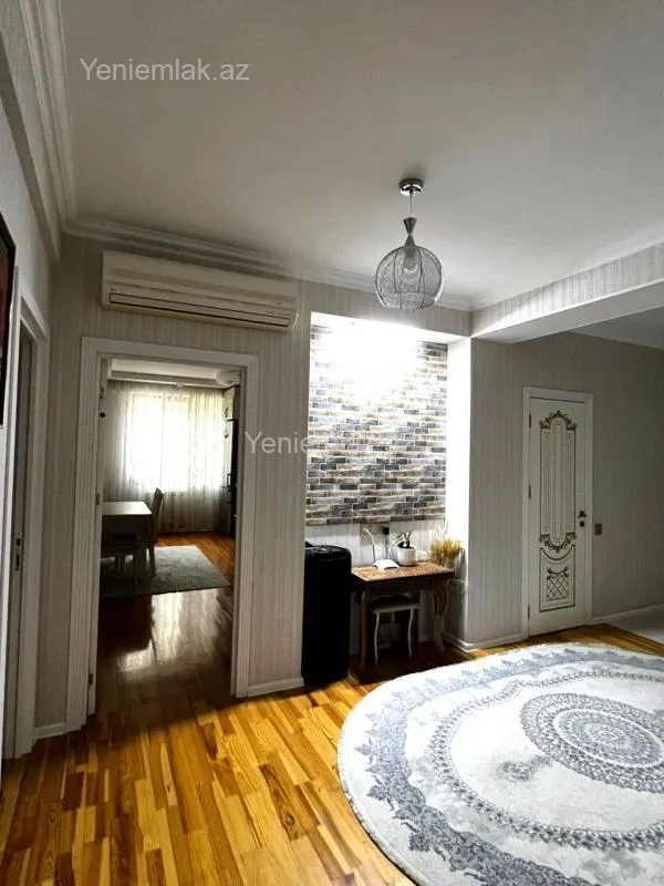 Satılır 3 otaqlı yeni tikili 125 m²