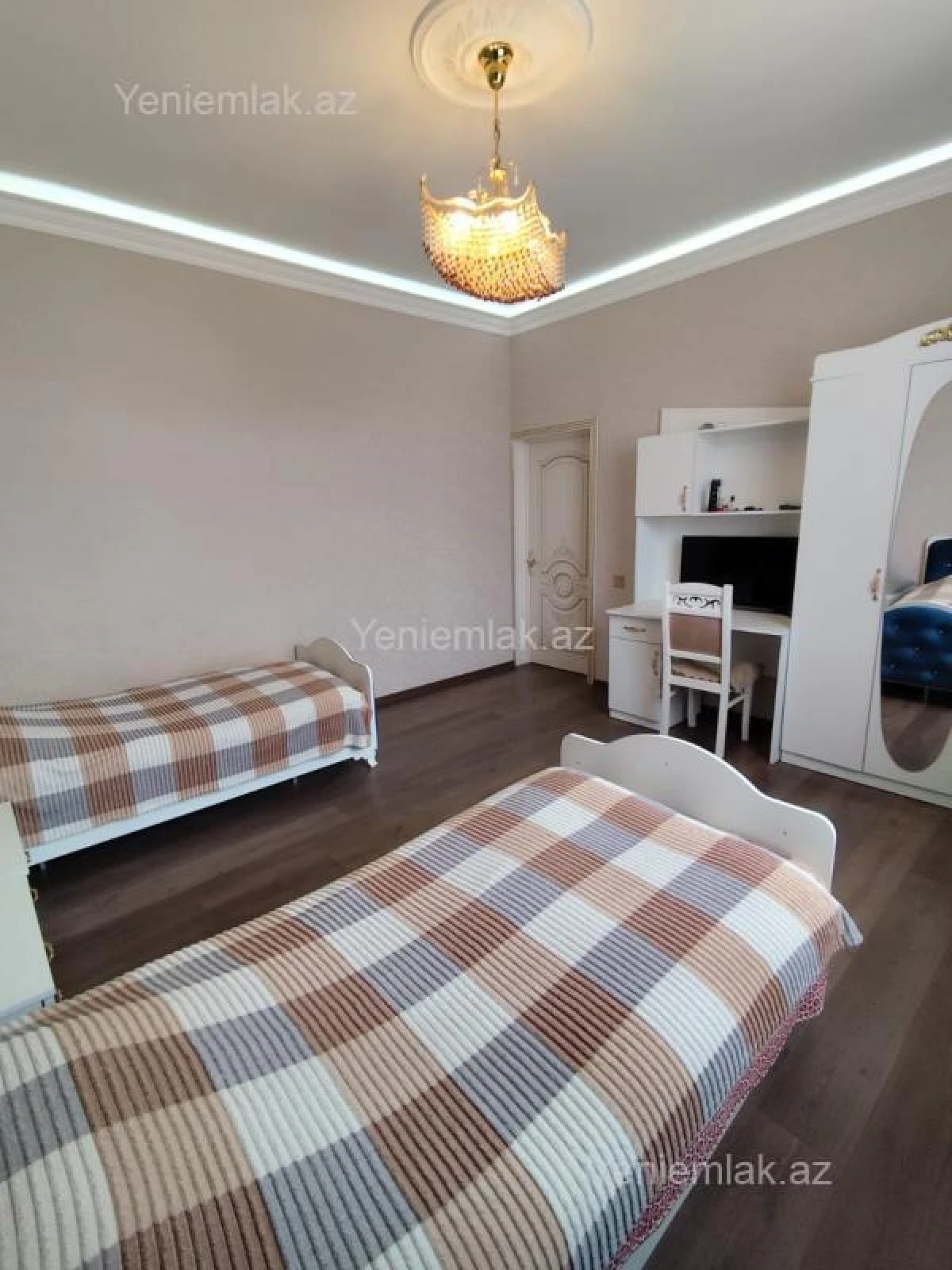 Satılır 4 otaqlı həyət evi 156 m²