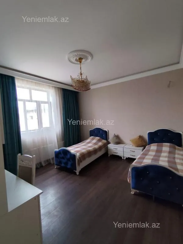 Satılır 4 otaqlı həyət evi 156 m²