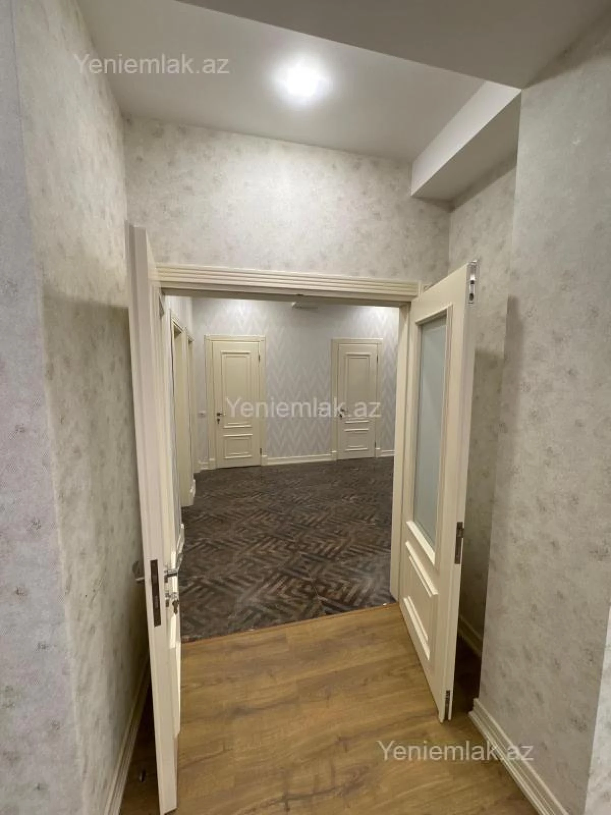 Satılır 3 otaqlı yeni tikili 148 m²