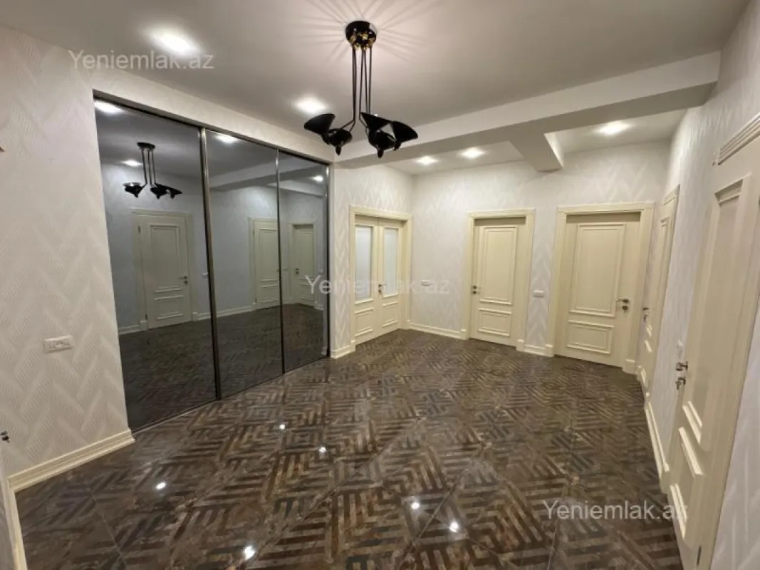 Satılır 3 otaqlı yeni tikili 148 m²