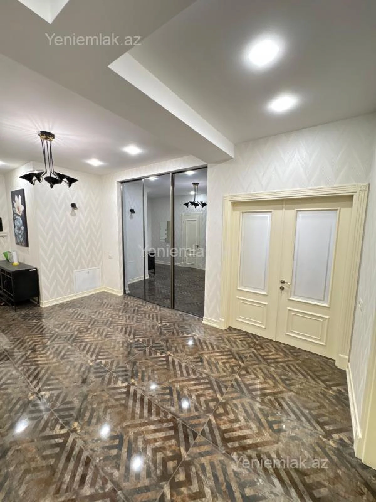 Satılır 3 otaqlı yeni tikili 148 m²