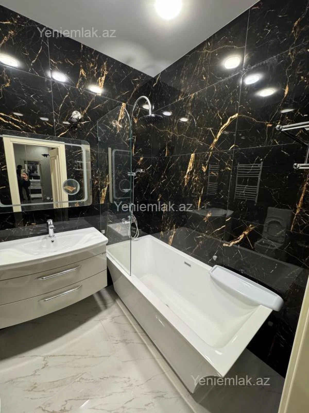 Satılır 3 otaqlı yeni tikili 148 m²