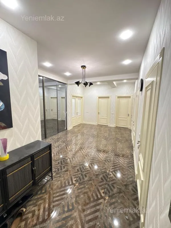 Satılır 3 otaqlı yeni tikili 148 m²