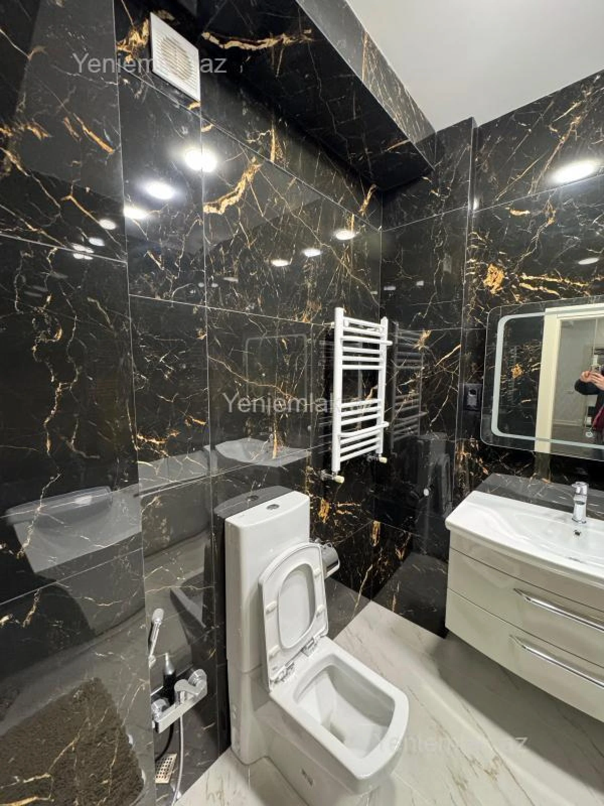 Satılır 3 otaqlı yeni tikili 148 m²