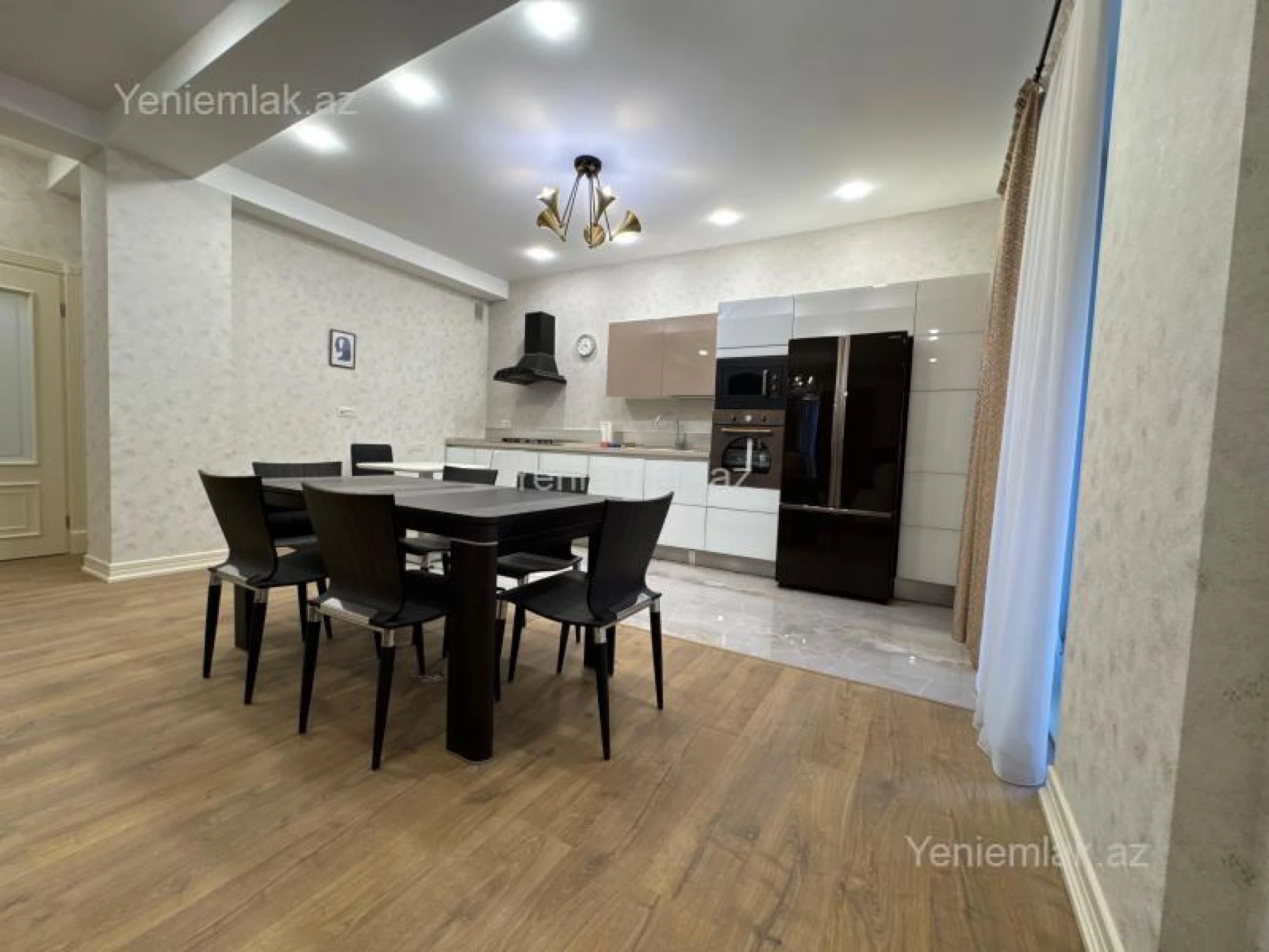 Satılır 3 otaqlı yeni tikili 148 m²