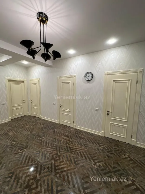 Satılır 3 otaqlı yeni tikili 148 m²