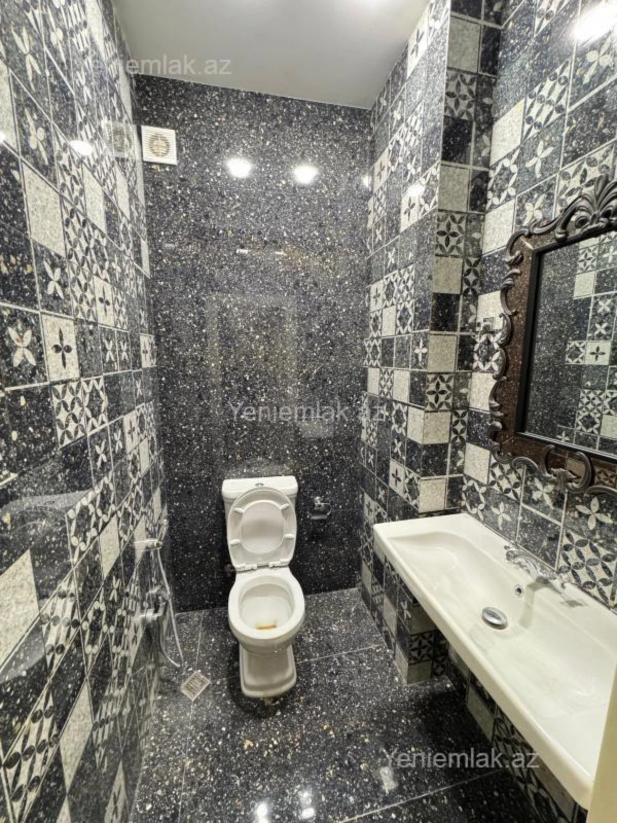 Satılır 3 otaqlı yeni tikili 148 m²