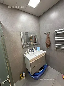 Satılır 2 otaqlı yeni tikili 74 m²