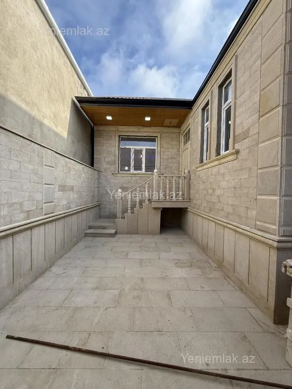 Satılır 3 otaqlı həyət evi 100 m²