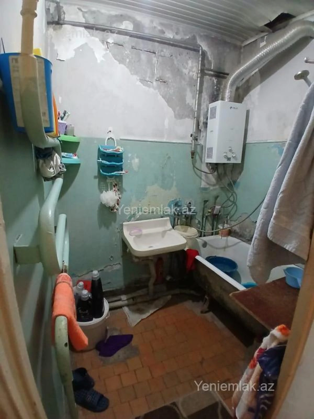 Satılır 3 otaqlı köhnə tikili 72 m²