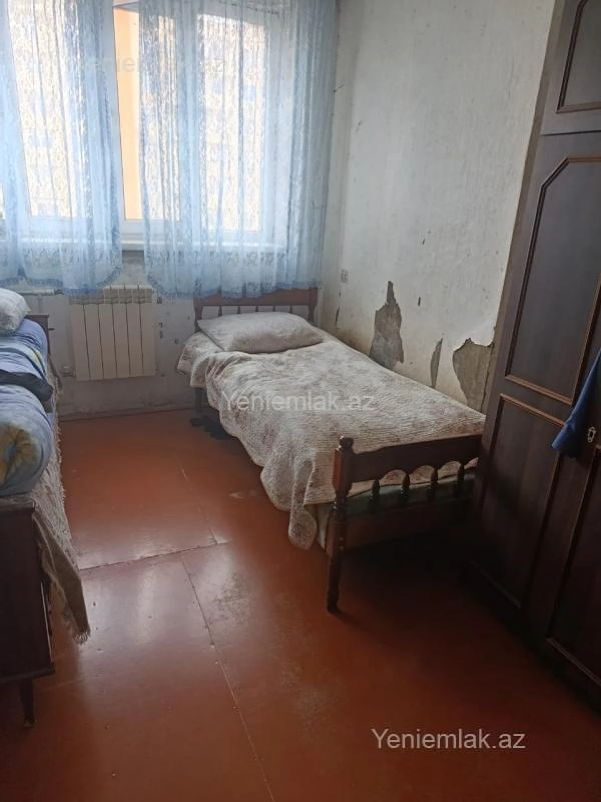 Satılır 3 otaqlı köhnə tikili 75 m²