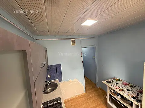 Satılır 2 otaqlı köhnə tikili 47 m²