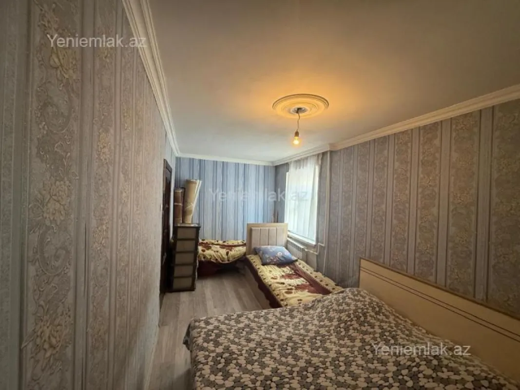 Satılır 2 otaqlı köhnə tikili 47 m²