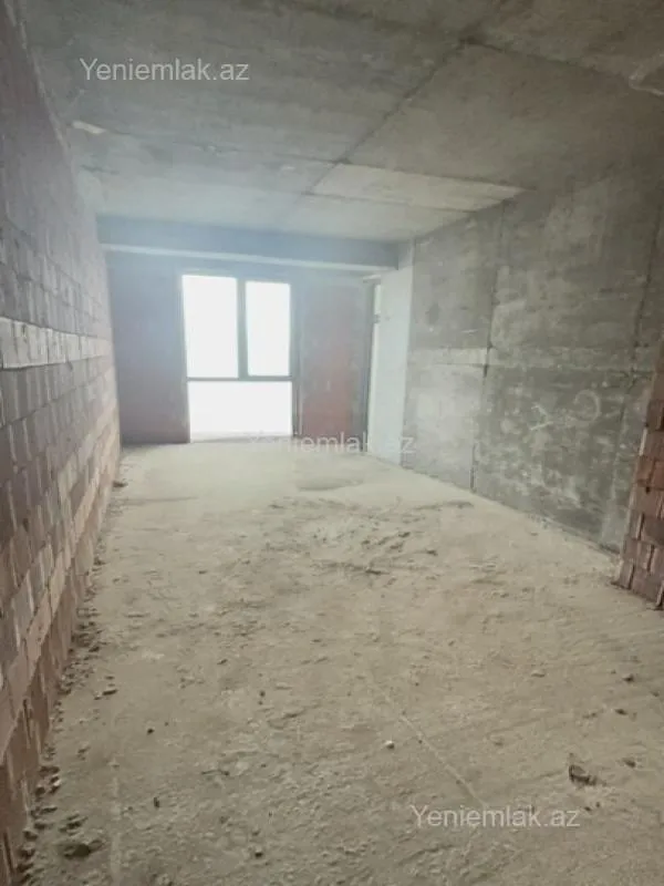 Satılır 3 otaqlı yeni tikili 135 m²