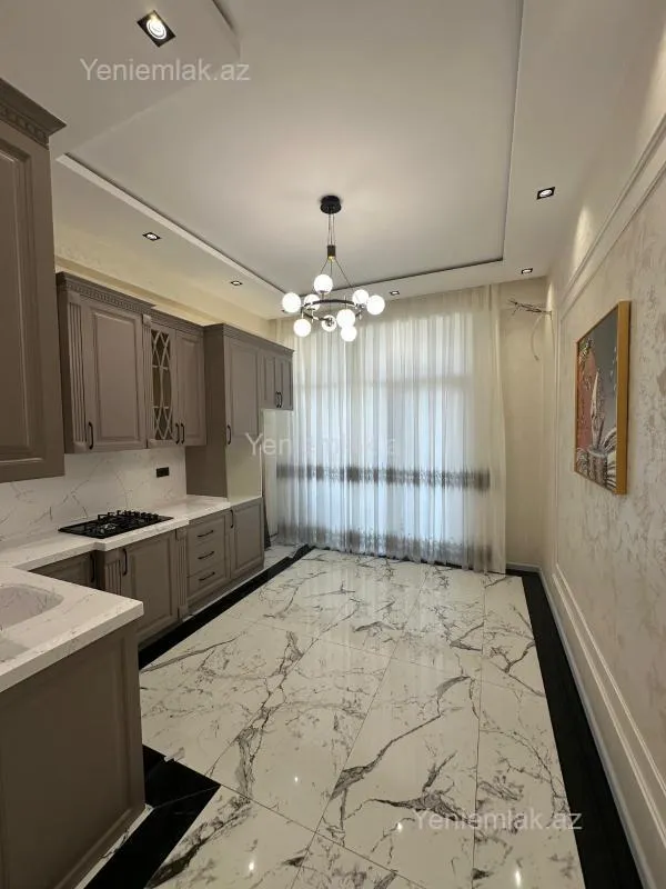 Satılır 3 otaqlı yeni tikili 118 m²