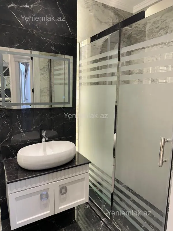 Satılır 3 otaqlı yeni tikili 118 m²