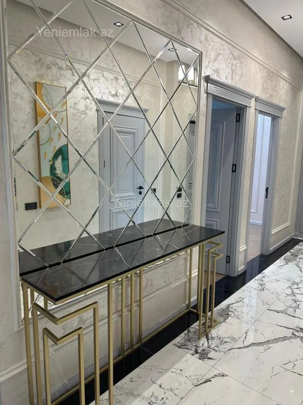 Satılır 3 otaqlı yeni tikili 118 m²