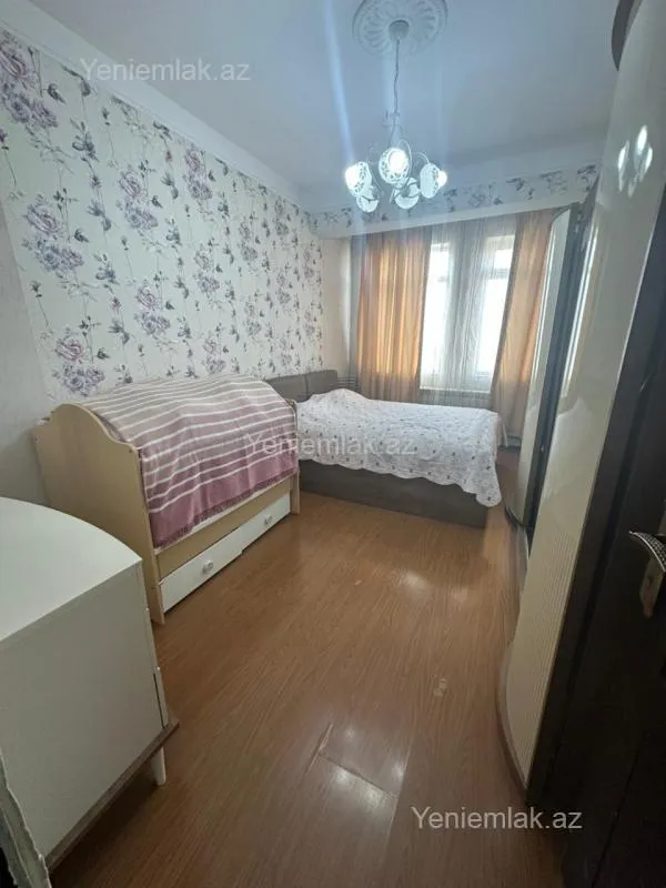 Satılır 3 otaqlı yeni tikili 75 m²