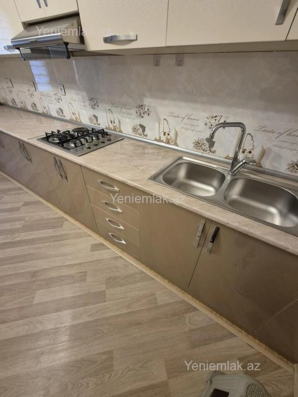 Satılır 3 otaqlı yeni tikili 146 m²