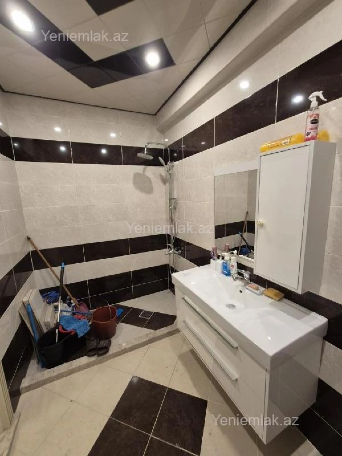 Satılır 3 otaqlı yeni tikili 146 m²