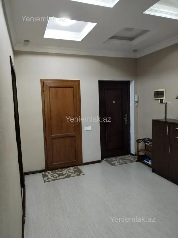 Satılır 3 otaqlı yeni tikili 98 m²