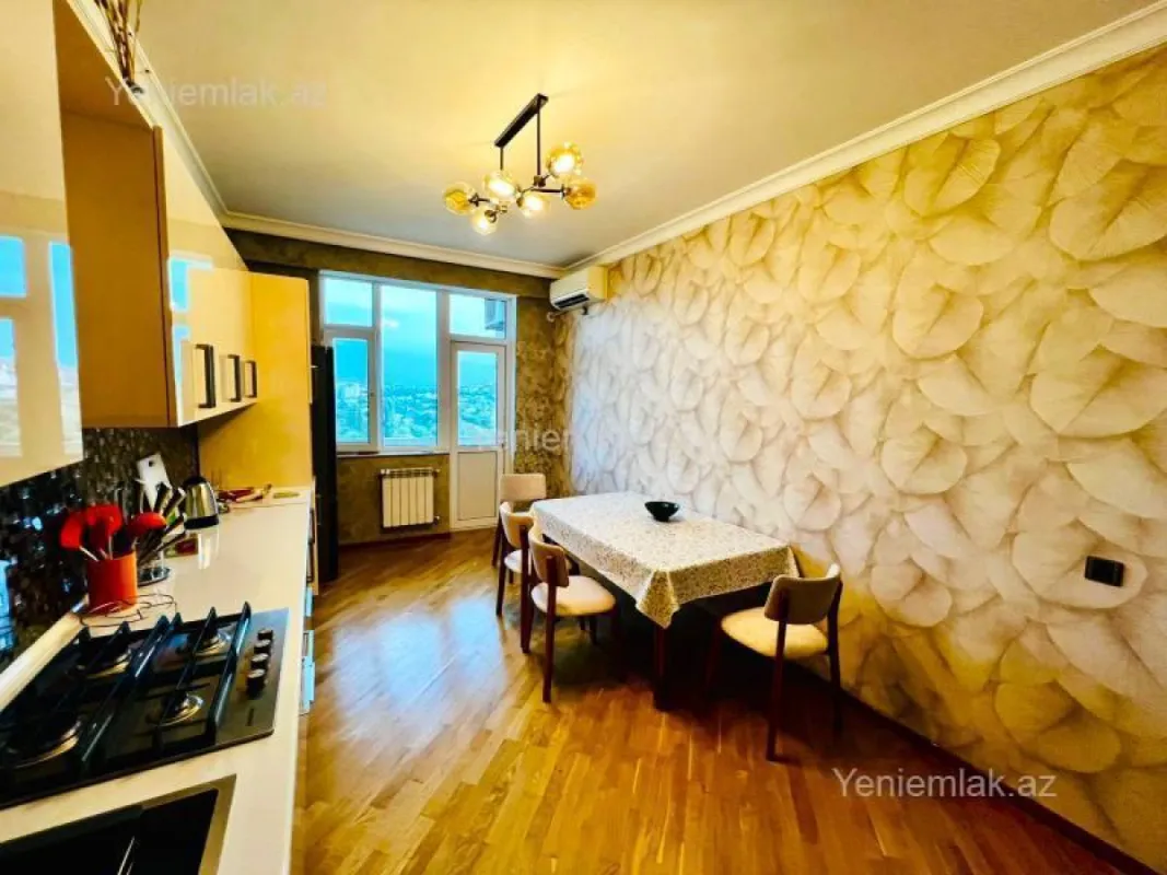 Satılır 3 otaqlı yeni tikili 147 m²
