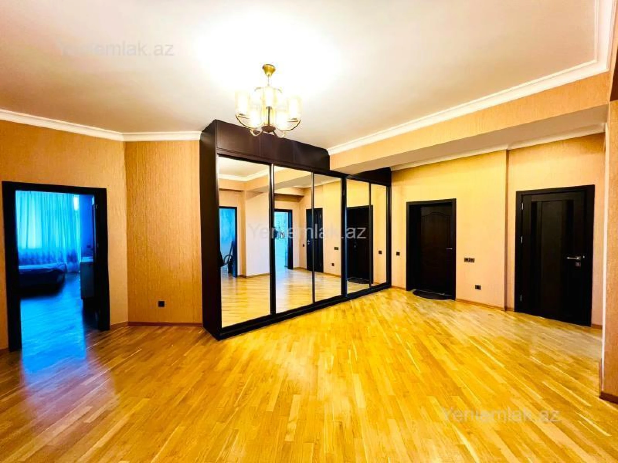 Satılır 3 otaqlı yeni tikili 147 m²