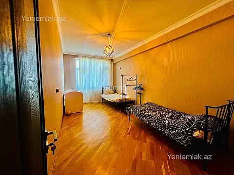 Satılır 3 otaqlı yeni tikili 147 m²