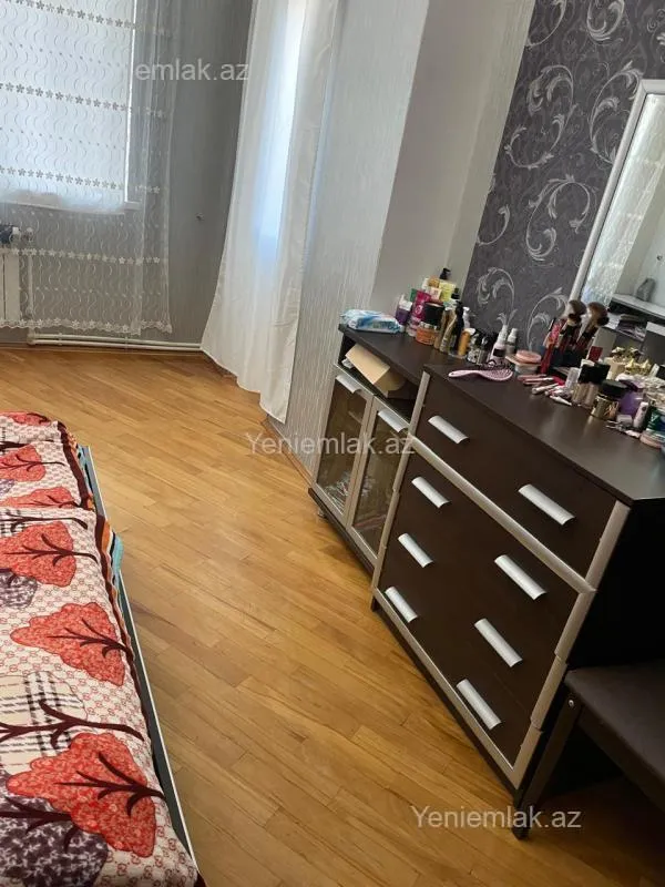 Satılır 2 otaqlı yeni tikili 100 m²