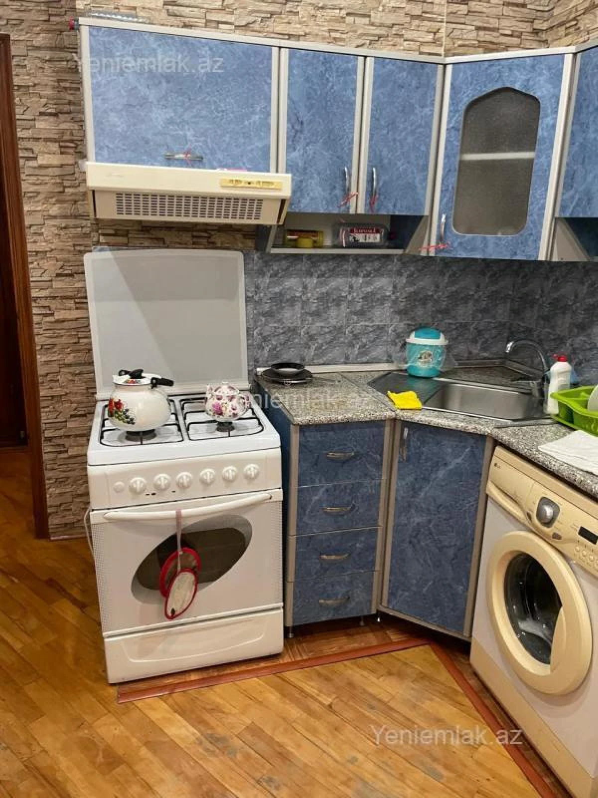 Satılır 2 otaqlı yeni tikili 100 m²