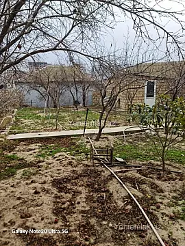 Satılır 4 otaqlı həyət evi 180 m²