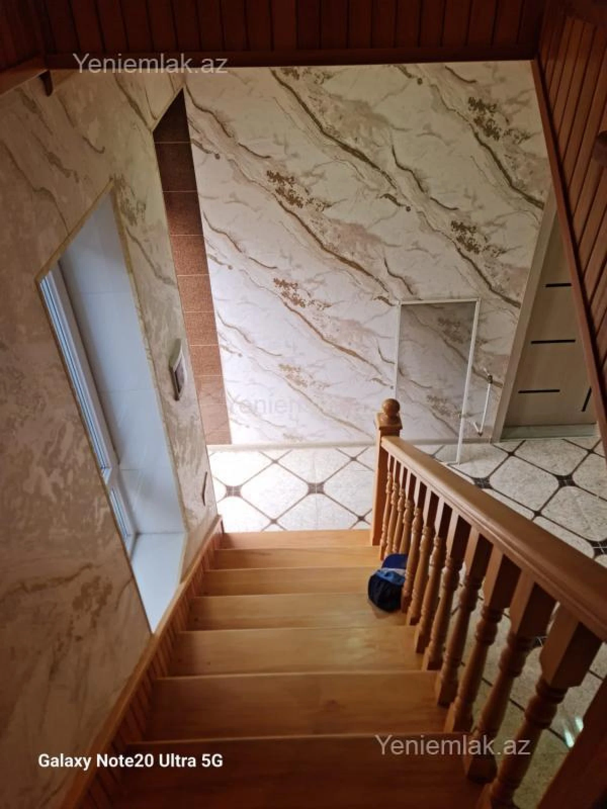 Satılır 4 otaqlı həyət evi 180 m²