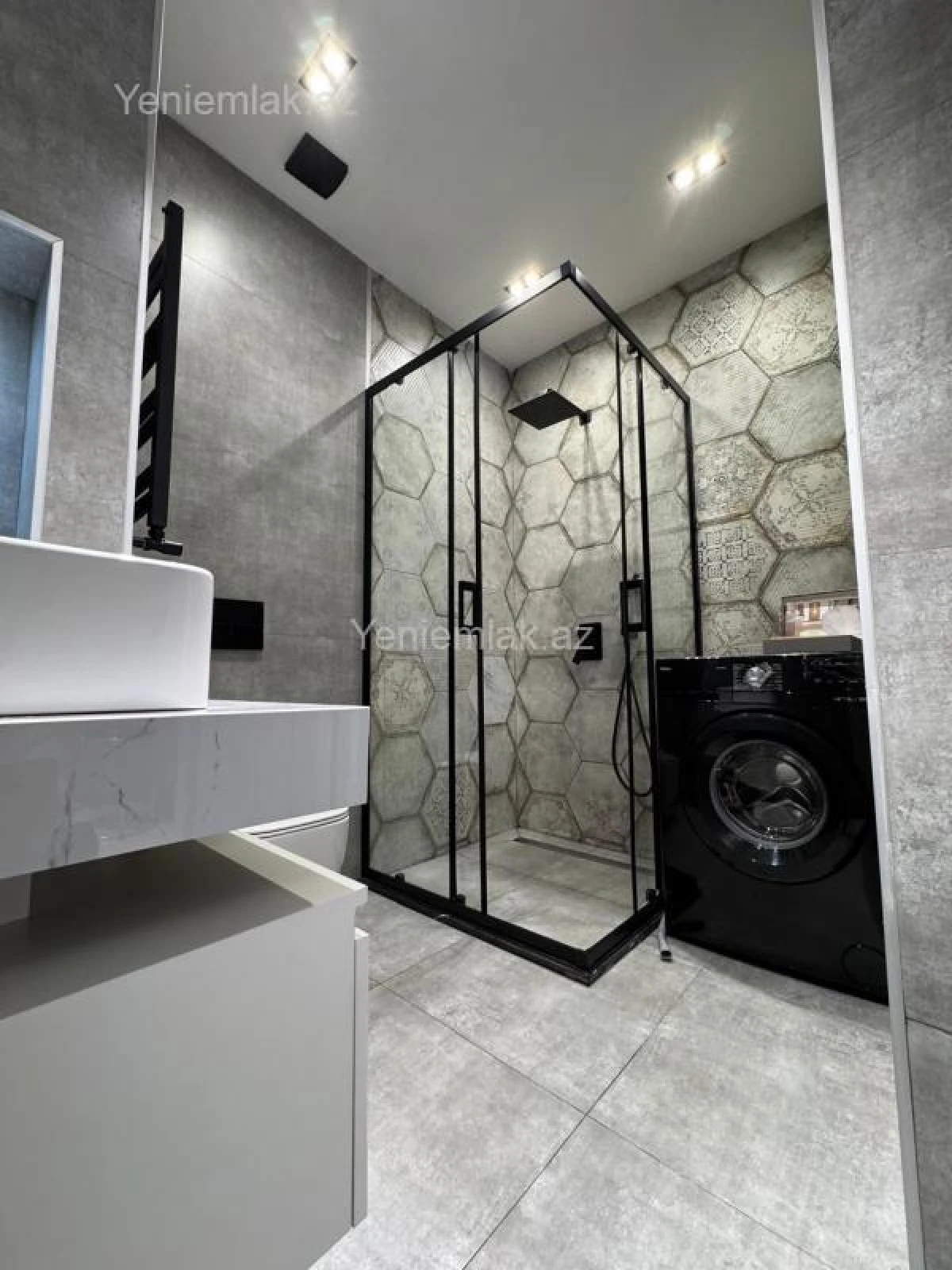 Satılır 2 otaqlı yeni tikili 60 m²