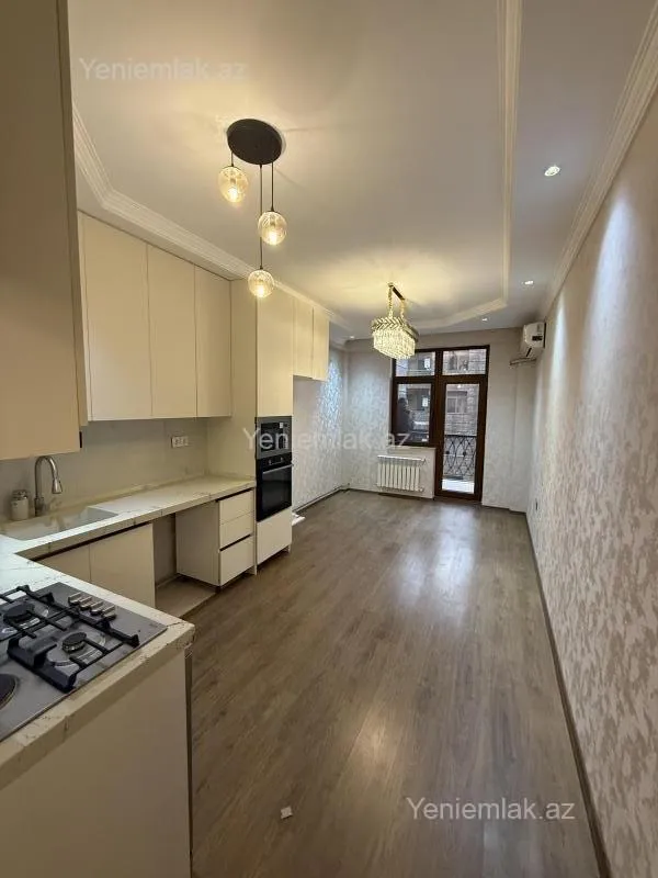 Satılır 2 otaqlı yeni tikili 78 m²