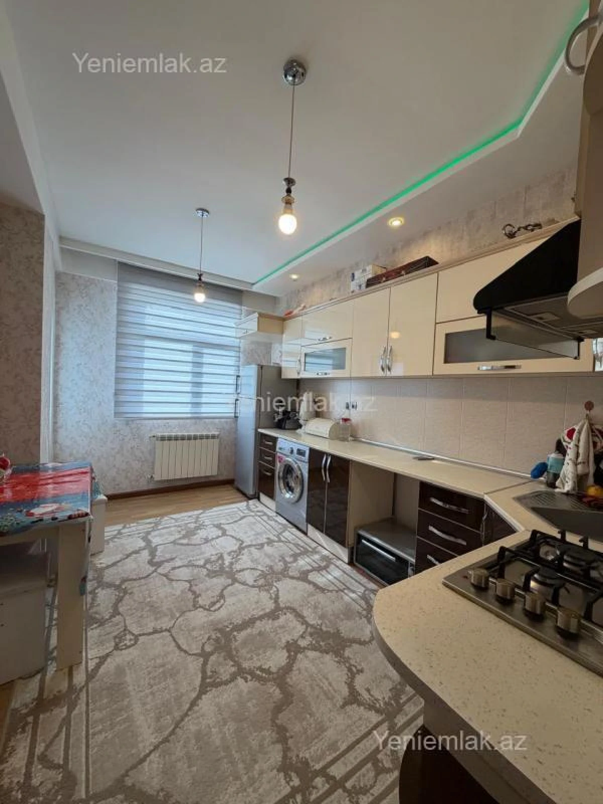 Satılır 2 otaqlı yeni tikili 75 m²