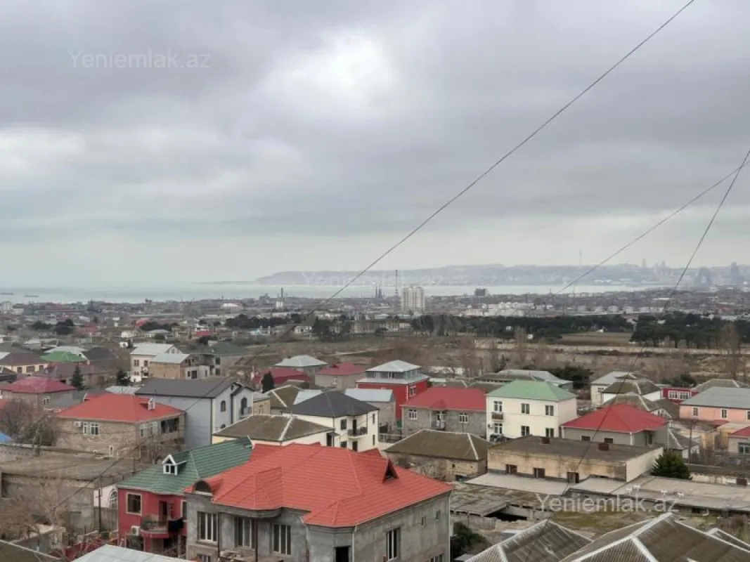 Satılır 3 otaqlı köhnə tikili 80 m²