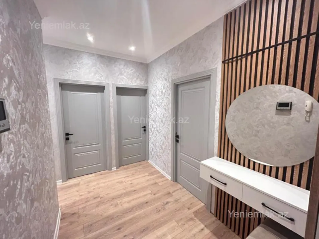 Satılır 3 otaqlı köhnə tikili 80 m²