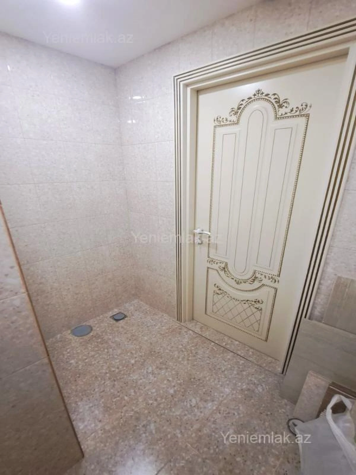 Satılır 2 otaqlı yeni tikili 90 m²