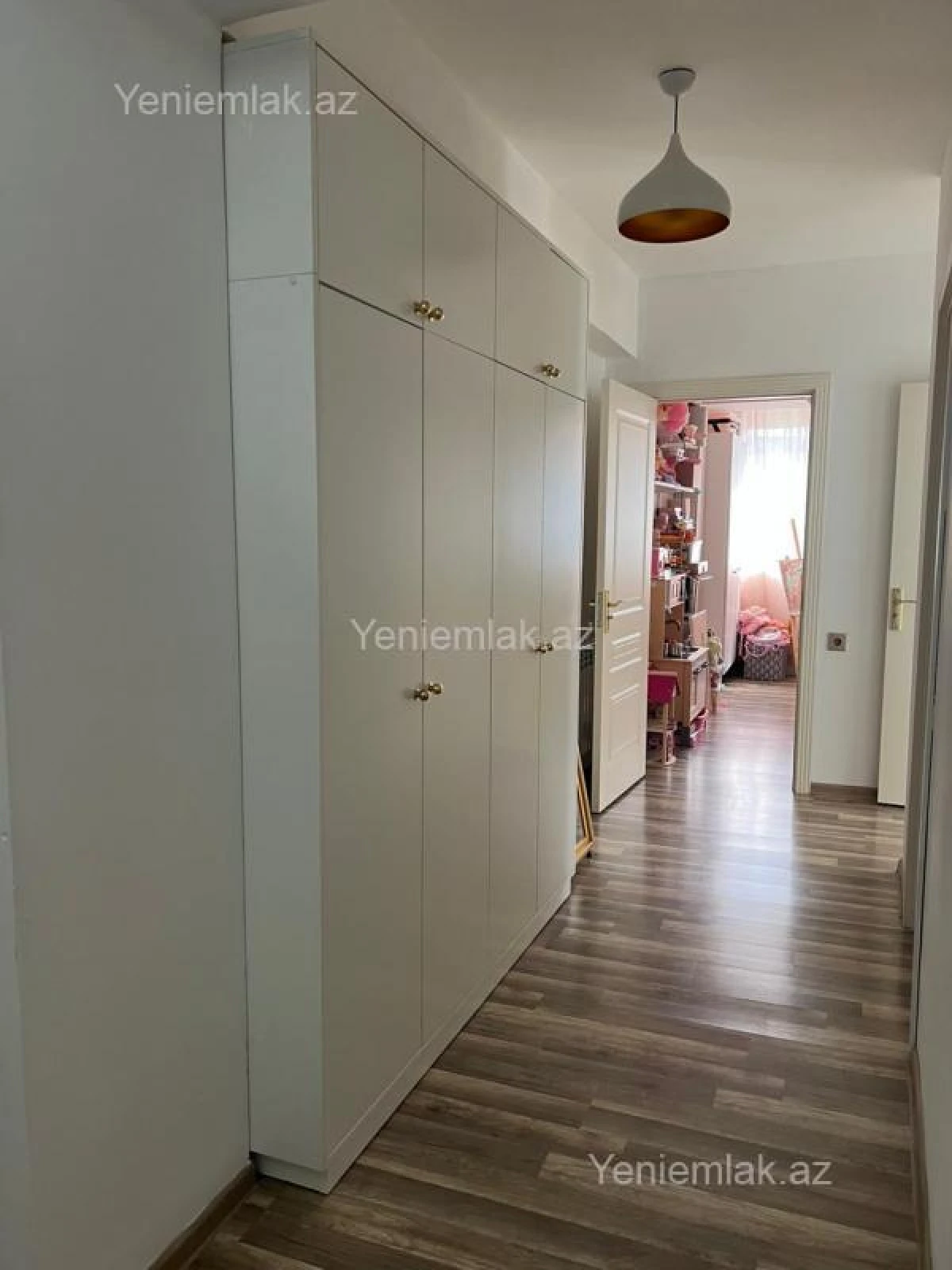 Satılır 3 otaqlı köhnə tikili 90 m²