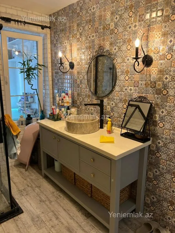 Satılır 3 otaqlı köhnə tikili 90 m²