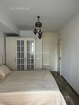 Satılır 3 otaqlı köhnə tikili 90 m²