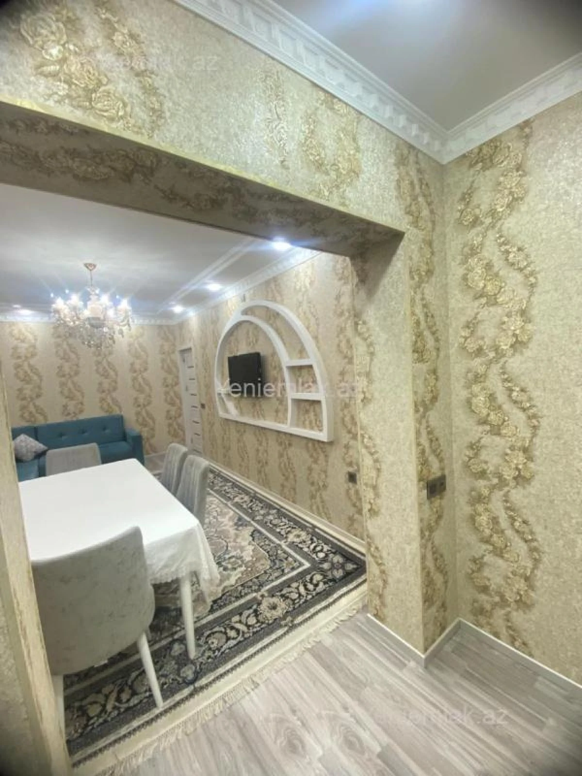 Satılır 3 otaqlı köhnə tikili 80 m²