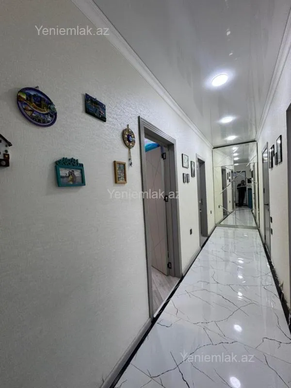 Satılır 3 otaqlı köhnə tikili 100 m²