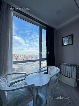 Satılır 3 otaqlı köhnə tikili 100 m² — Bakı, Səbail 3 otaq 100.00 m²