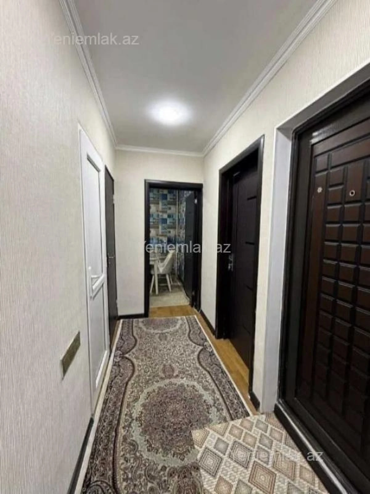 Satılır 2 otaqlı köhnə tikili 60 m²
