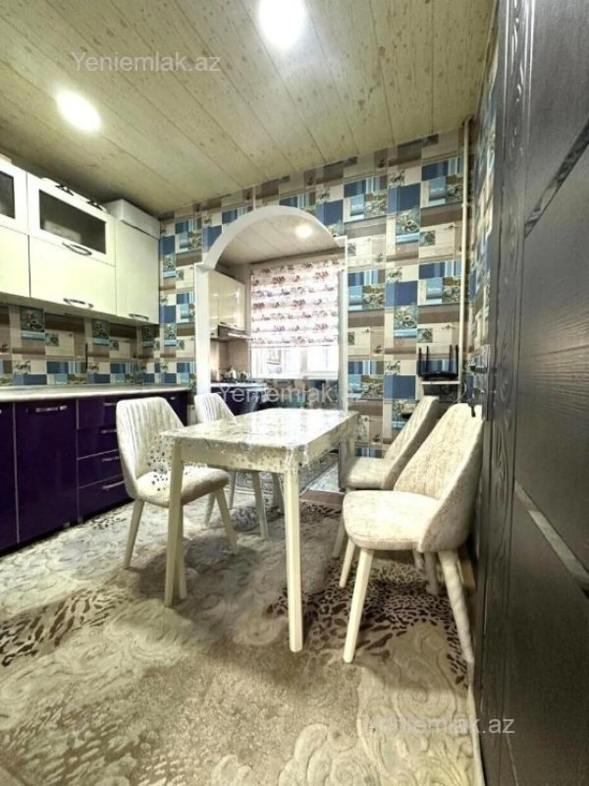 Satılır 2 otaqlı köhnə tikili 60 m²